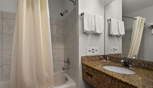 Suite, 2 Queen Beds, Non Smoking