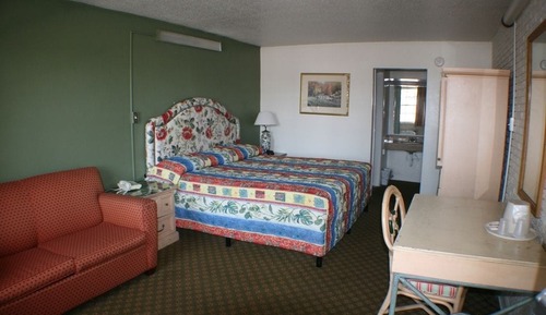 Standard Room, 1 King Bed, Non Smoking