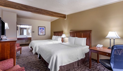 Standard Room, 2 Queen Beds, Non Smoking, Microwave