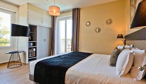 Standard Double Room, Balcony, Partial Sea View
