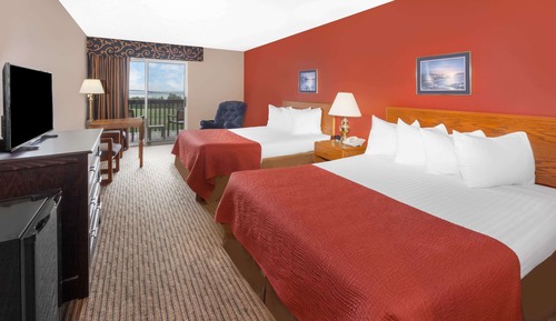 Room, 2 Queen Beds, Non Smoking, Lake View