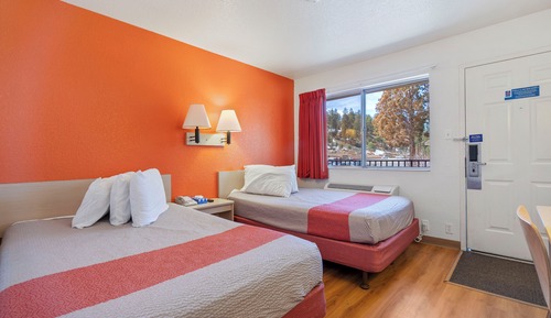 Standard Room, 2 Double Beds, Non Smoking