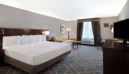 Room, 1 King Bed, Non Smoking, Golf View