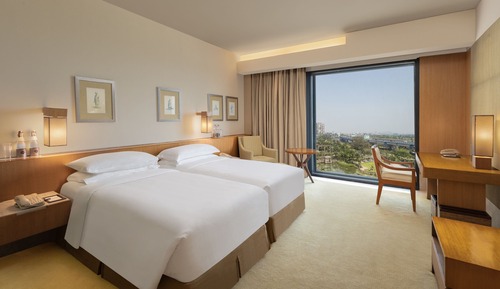 Exclusive Room, 1 Queen Bed, City View