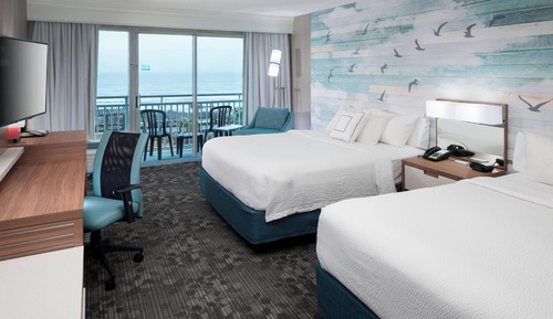 Deluxe Room, 2 Queen Beds, Balcony, Oceanfront (Mobility Accessible, Tub)