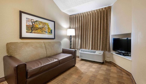 Suite, 1 Queen Bed with Sofa bed, Non Smoking
