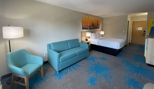 Business Suite, 1 Queen Bed, Non Smoking