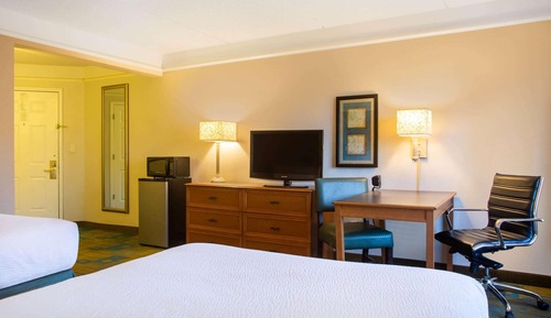 Room, 2 Double Beds, Accessible, Non Smoking (Mobility Accessible)