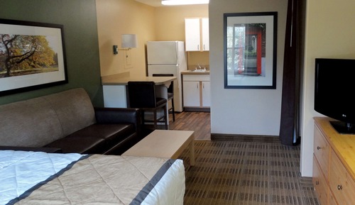 Deluxe Studio, 1 Queen Bed with Sofa bed, Non Smoking