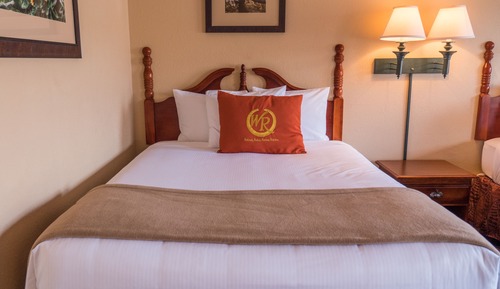 2 Queen Beds