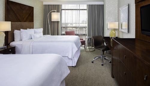 Traditional Room, 2 Queen Beds, Non Smoking (Mobility Accessible, Tub)