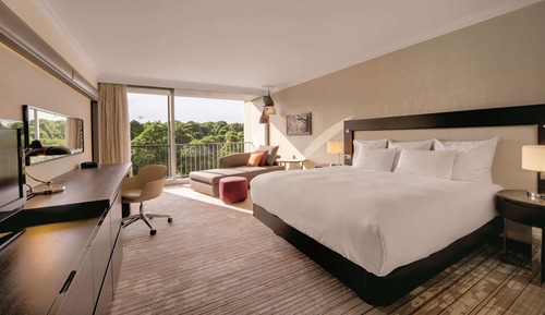 Executive Suite, 1 King Bed, Non Smoking