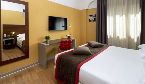 Comfort Room, 1 King Bed, Non Smoking