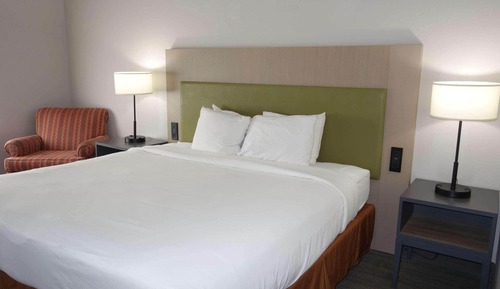 Suite, 1 Bedroom, Accessible, Non Smoking