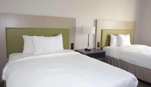 Room, 2 Queen Beds, Non Smoking