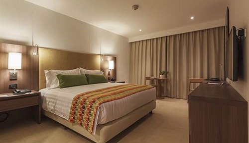 Standard Room, 1 King Bed
