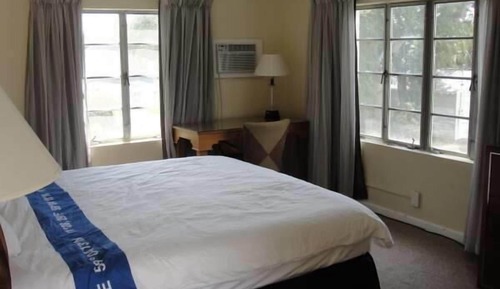 Standard Room, 1 King Bed, Refrigerator & Microwave