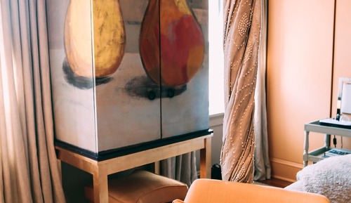 Room (Sixteen)