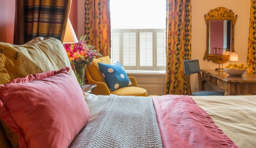 Room (Fifteen)