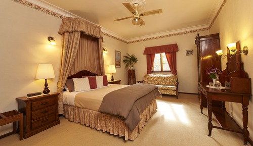 Standard Suite, 1 Bedroom, Non Smoking, Jetted Tub (Spa  Room)