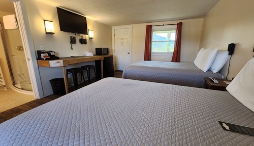 Room, 2 Queen Beds, Golf View, Ground Floor