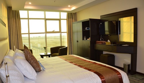 Deluxe Double Room, 1 King Bed, City View