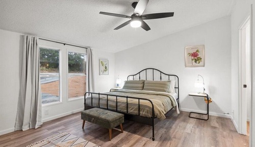 Starlight Cabin A, Pet-Friendly, Pool,  Games, Events, Groups near Canyon Lake (Sleeps 8)