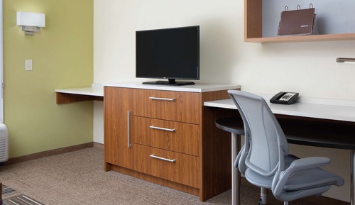Studio, 1 King Bed, Accessible, Bathtub