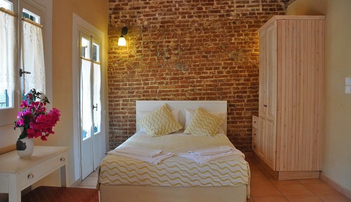 Traditional Triple Room