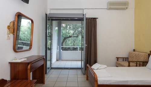 Twin Room, Garden View, Ground Floor