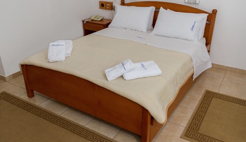 Double Room, 1 Double Bed, Balcony, Partial Sea View