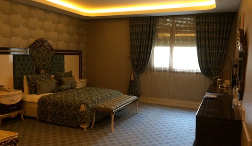 King Suite