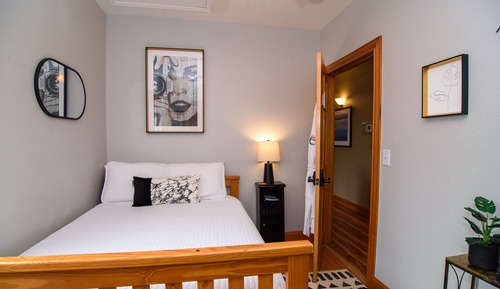 Basic Room, Garden View