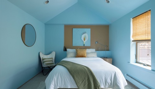 "Ruth" Upper Single Queen Room