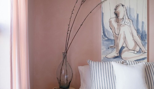 "David" Single Queen Room