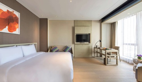 Deluxe Suite, Multiple Beds