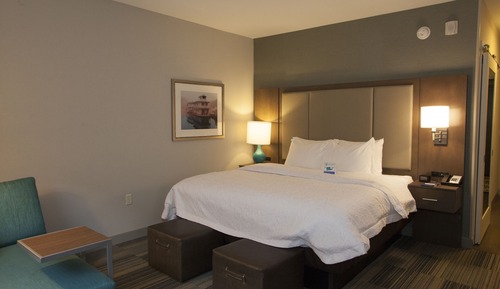 Room, 1 King Bed, Accessible (Hearing)