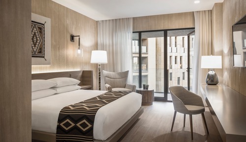 Classic Room, 1 King Bed, Balcony
