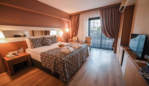Deluxe Quadruple Room