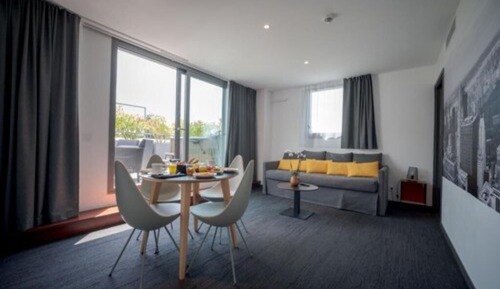 Deluxe Suite, Terrace