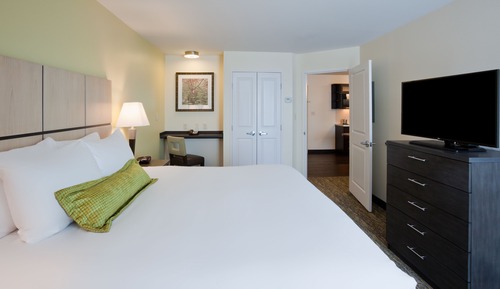 Suite, 1 King Bed, Accessible Bathtub (Mobility Accessible)