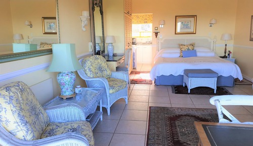 Apartment (Upper Terrace 1)