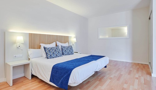 Junior Studio Suite (1 Adult)