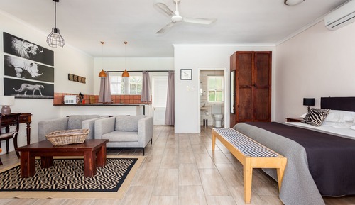 Luxury Suite (Self Catering)