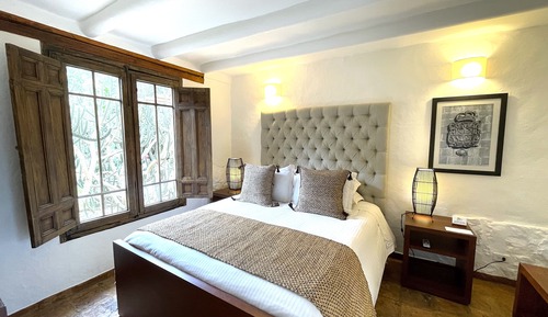 Standard Room (Amonita)