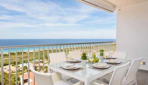 Two-Bedroom Apartment with Sea View