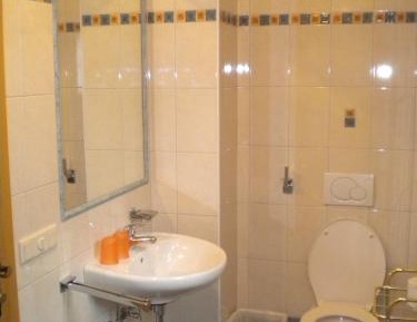 Three-Bedroom Apartment with Balcony