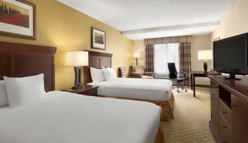 Queen Room with Two Queen Beds - Non-Smoking