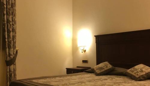 Large Double or Twin Room