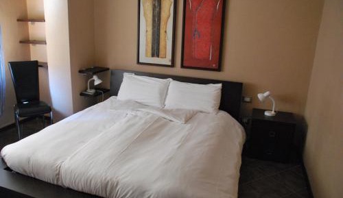 One-Bedroom Apartment (3 Adults)